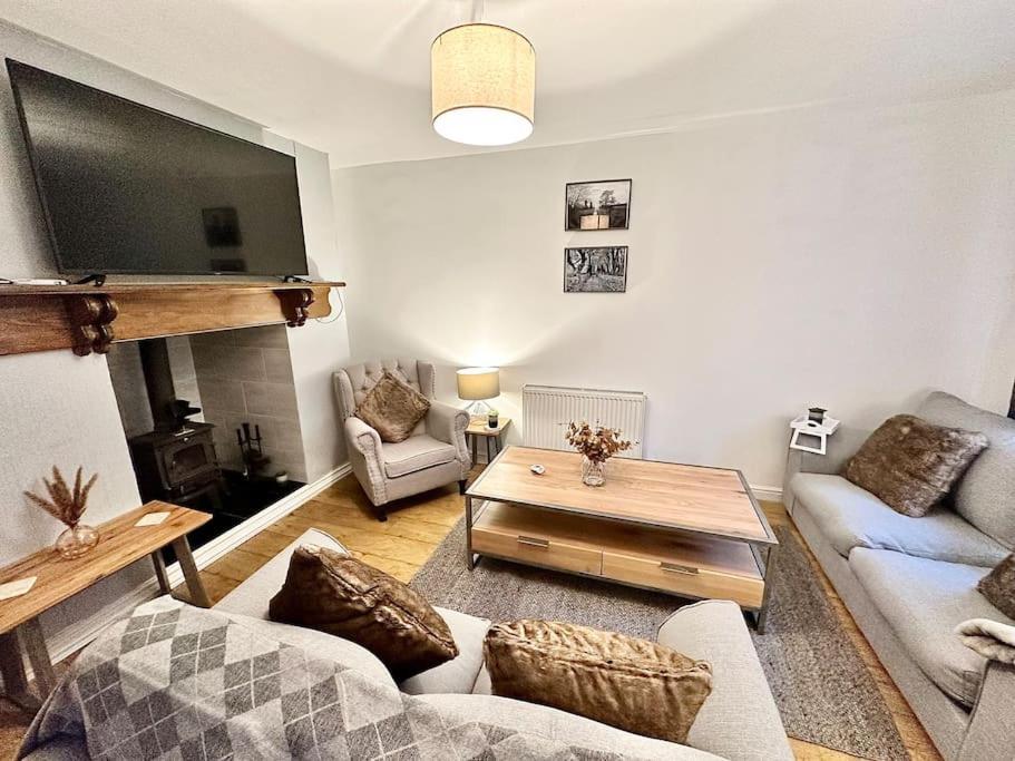 Cottage,Cinema Room,Log Burner Blaenavon Εξωτερικό φωτογραφία