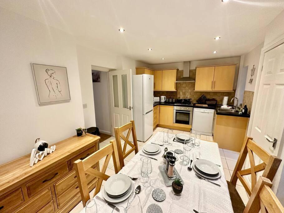 Cottage,Cinema Room,Log Burner Blaenavon Εξωτερικό φωτογραφία