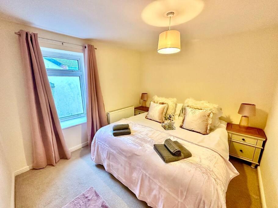 Cottage,Cinema Room,Log Burner Blaenavon Εξωτερικό φωτογραφία